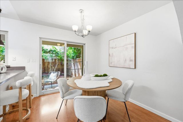 436 Sierra Vista Avenue 8, Mountain View, CA 94043