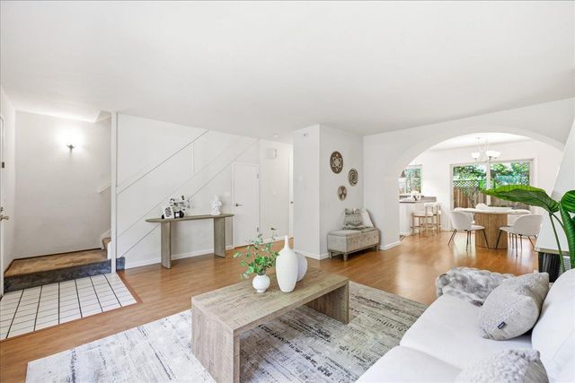 436 Sierra Vista Avenue 8, Mountain View, CA 94043