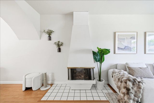 436 Sierra Vista Avenue 8, Mountain View, CA 94043