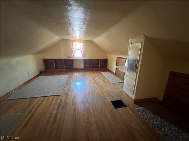 2823 Noel Drive, Youngstown, OH 44509