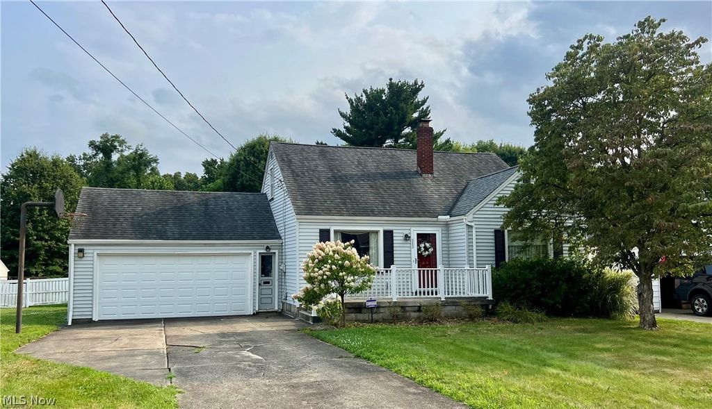 2823 Noel Drive, Youngstown, OH 44509