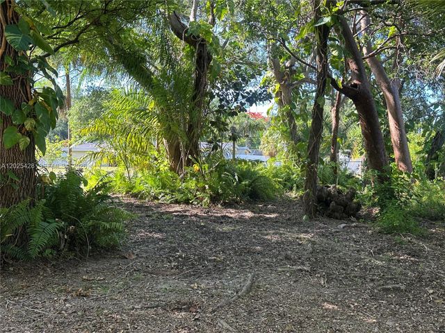 15280 SW 271st St, Homestead, FL 33032