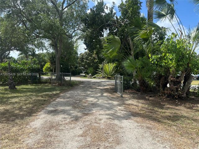 15280 SW 271st St, Homestead, FL 33032