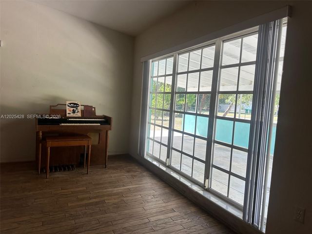 15280 SW 271st St, Homestead, FL 33032