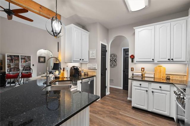 222 Meadow Run, Carrollton, GA 30116