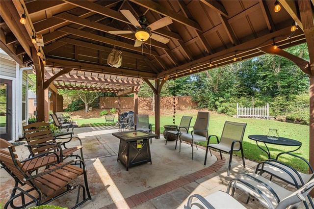 222 Meadow Run, Carrollton, GA 30116