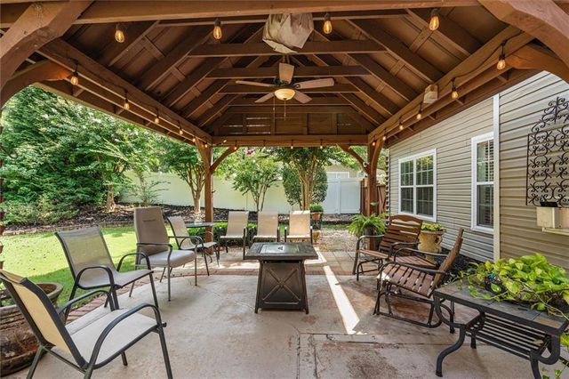 222 Meadow Run, Carrollton, GA 30116