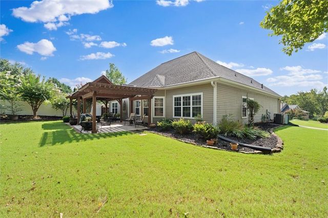 222 Meadow Run, Carrollton, GA 30116