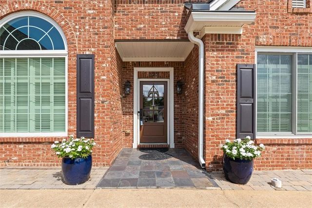 222 Meadow Run, Carrollton, GA 30116