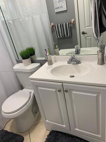 6940 W 25th Lane, Hialeah, FL 33016