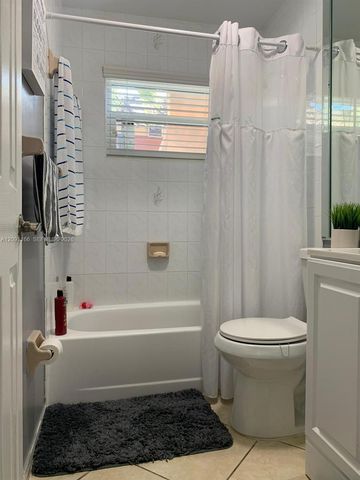 6940 W 25th Lane, Hialeah, FL 33016