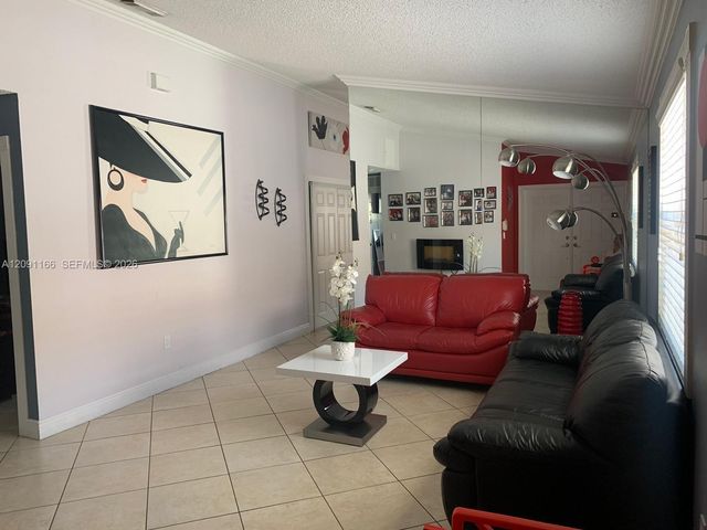 6940 W 25th Lane, Hialeah, FL 33016