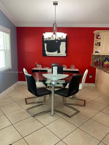 6940 W 25th Lane, Hialeah, FL 33016