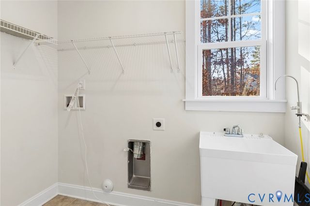 8530 Glen Royal Dr, Chesterfield, VA 23832