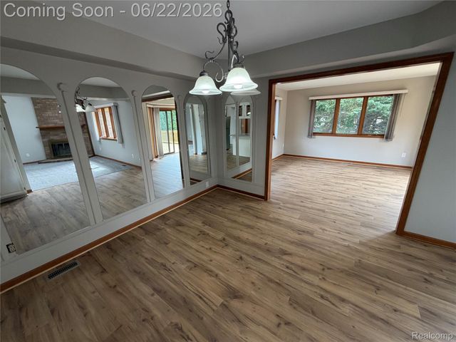 35284 Vito Drive, Sterling Heights, MI 48310