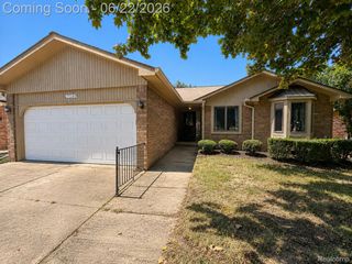 35284 Vito Drive, Sterling Heights, MI 48310