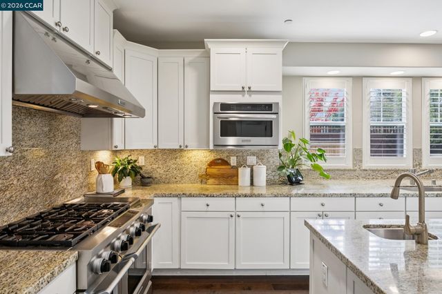 3742 Old Blackhawk Rd, Danville, CA 94506