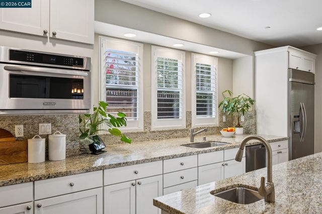 3742 Old Blackhawk Rd, Danville, CA 94506
