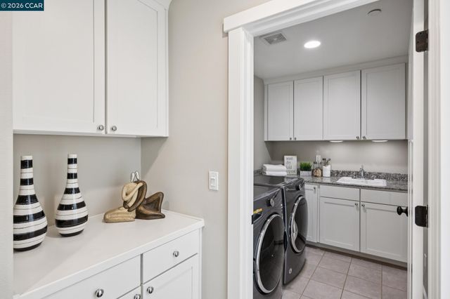 3742 Old Blackhawk Rd, Danville, CA 94506