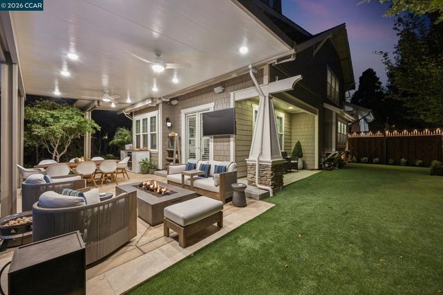3742 Old Blackhawk Rd, Danville, CA 94506