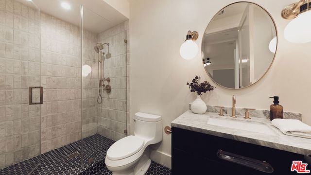 1507 N Bundy Drive, Los Angeles, CA 90049