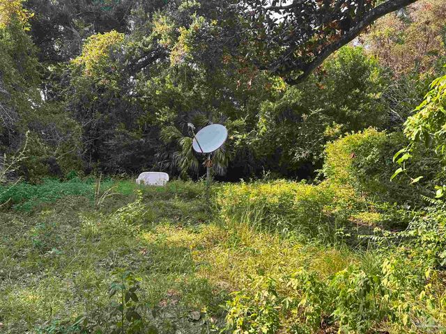 2304 W Yonge St, Pensacola, FL 32505