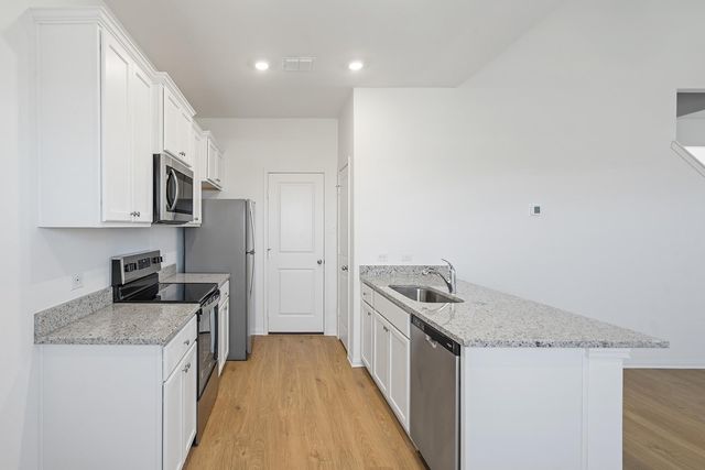 124 Desert Hare DR, Jarrell, TX 76537