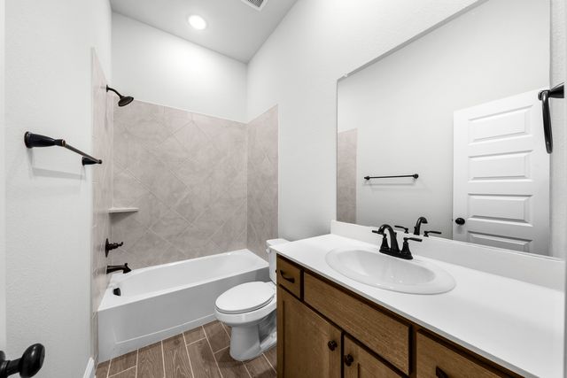 8210 Westburn Street, Greenville, TX 75402