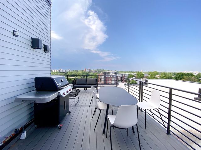 50 Leo M. Birmingham Pkwy 409, Boston, MA 02135