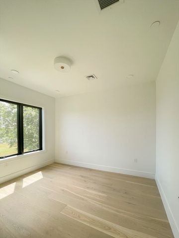 50 Leo M. Birmingham Pkwy 409, Boston, MA 02135