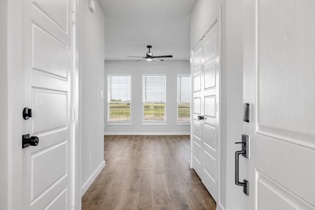 4059-4061 Clovis Court, Midlothian, TX 76065 — photo 5