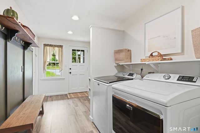 60 Russell Avenue, Suffield, CT 06078