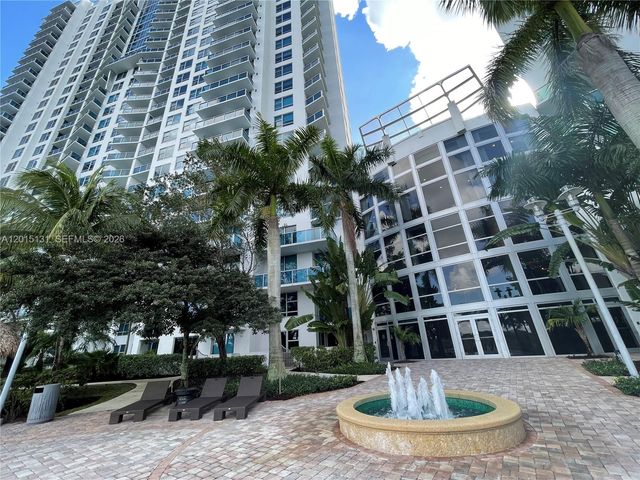 2681 N Flamingo Rd 2004S, Sunrise, FL 33323