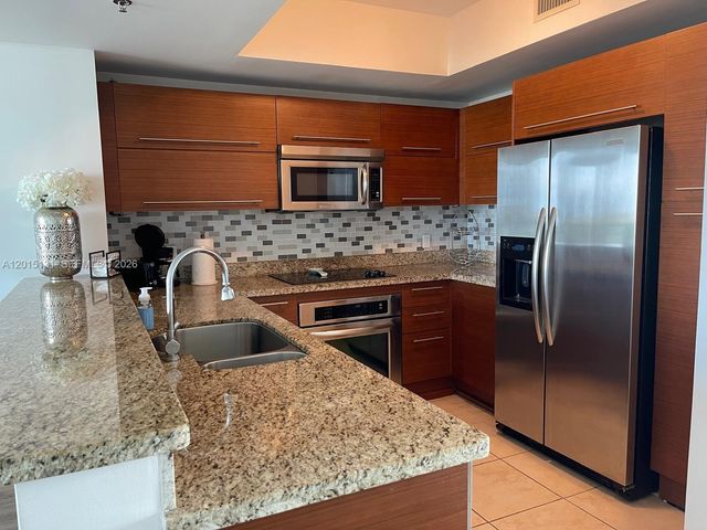 2681 N Flamingo Rd 2004S, Sunrise, FL 33323