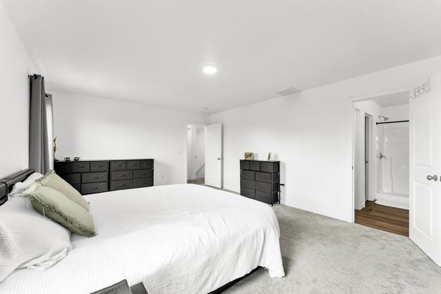 3905 E Linden Lane, Brookline, MO 65619