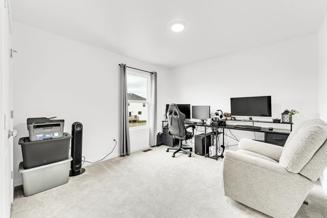 3905 E Linden Lane, Brookline, MO 65619