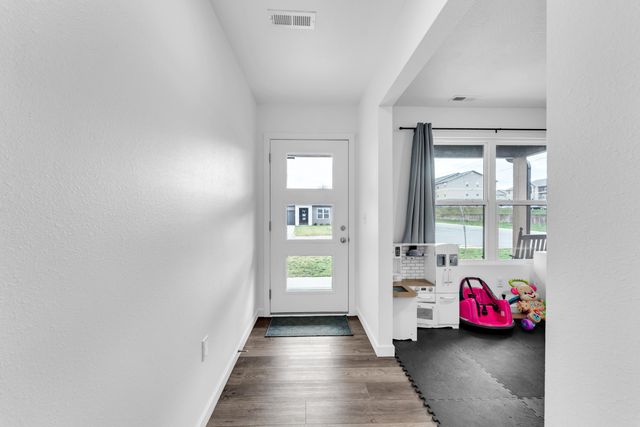 3905 E Linden Lane, Brookline, MO 65619