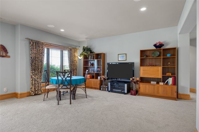 6706 Cedar View Court NE, Cedar Rapids, IA 52411