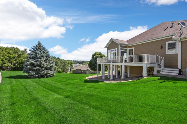 6706 Cedar View Court NE, Cedar Rapids, IA 52411