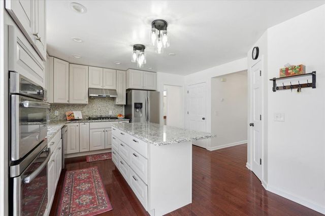 3338 Bradbury Road, Madison, WI 53719