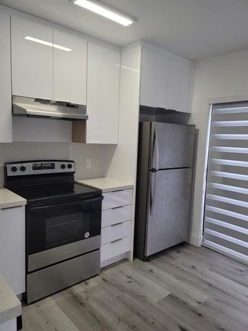 12132 SW 218 St 12132, Miami, FL 33170