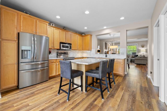 14046 53rd Avenue N, Plymouth, MN 55446