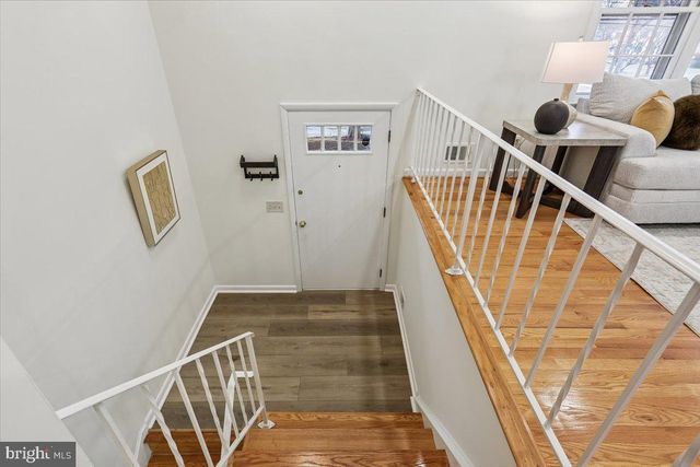 11712 SEVEN LOCKS RD, Potomac, MD 20854