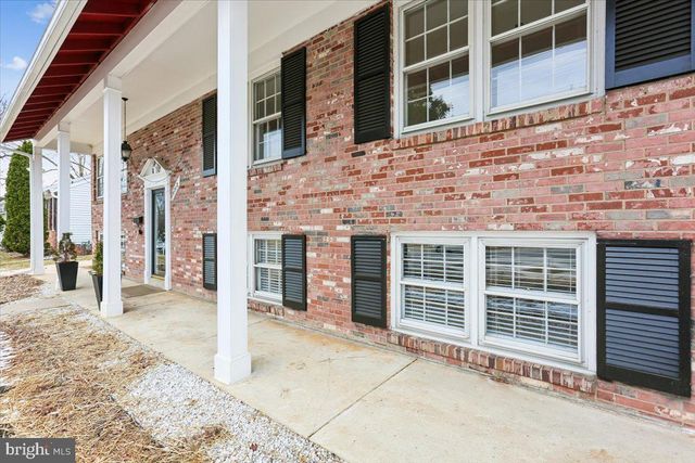 11712 SEVEN LOCKS RD, Potomac, MD 20854