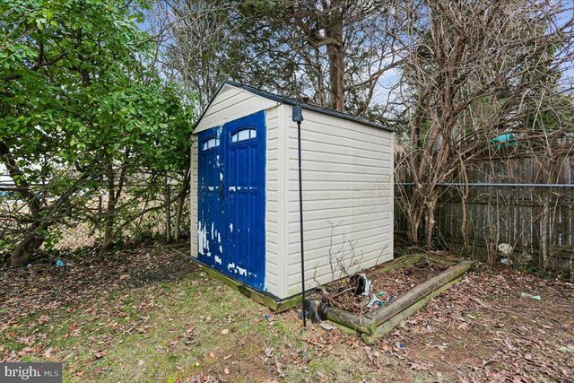 11712 SEVEN LOCKS RD, Potomac, MD 20854