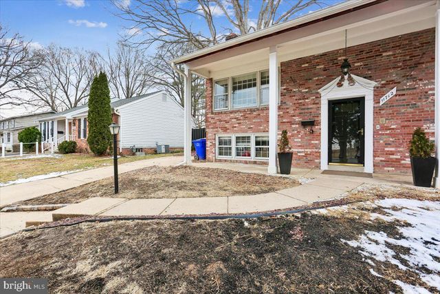 11712 SEVEN LOCKS RD, Potomac, MD 20854