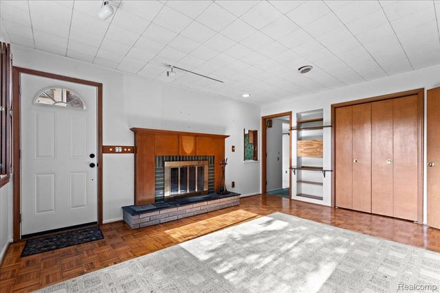 2600 Grange Road, Trenton, MI 48183