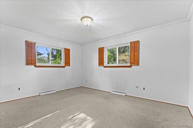 2600 Grange Road, Trenton, MI 48183