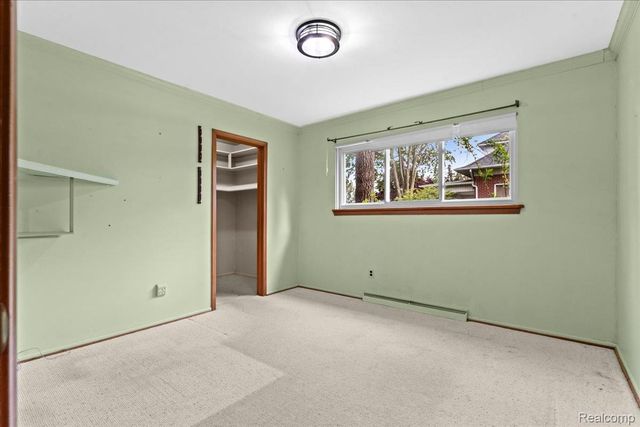 2600 Grange Road, Trenton, MI 48183