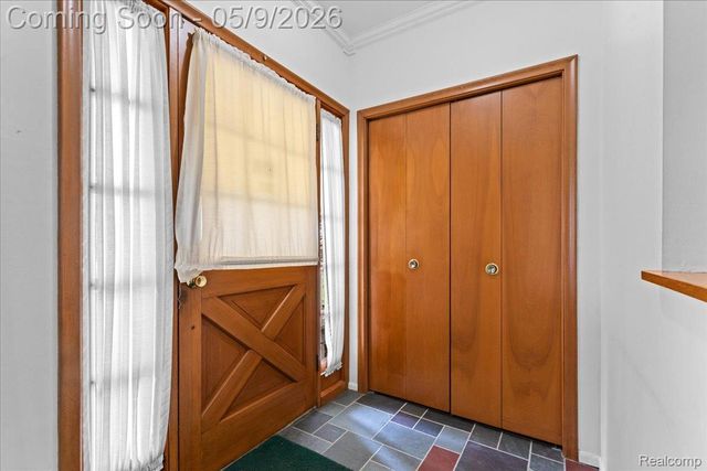 2600 Grange Road, Trenton, MI 48183